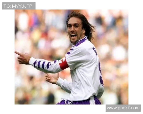 探索足球明星的原始魅力与野性特质的背后故事