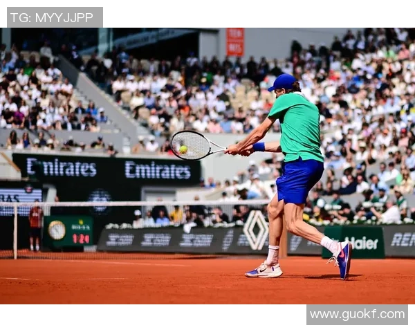 成都网球队防反体系解析：网球战术的深度剖析与实战应用